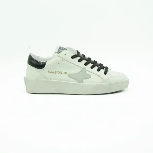 Ama Brand Sneakers White