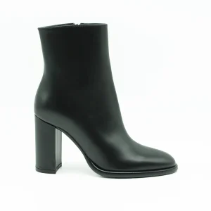 Bianca Di Tronchetto Nero