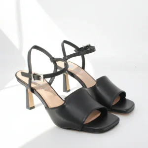 Sandalo Andrea Pinto